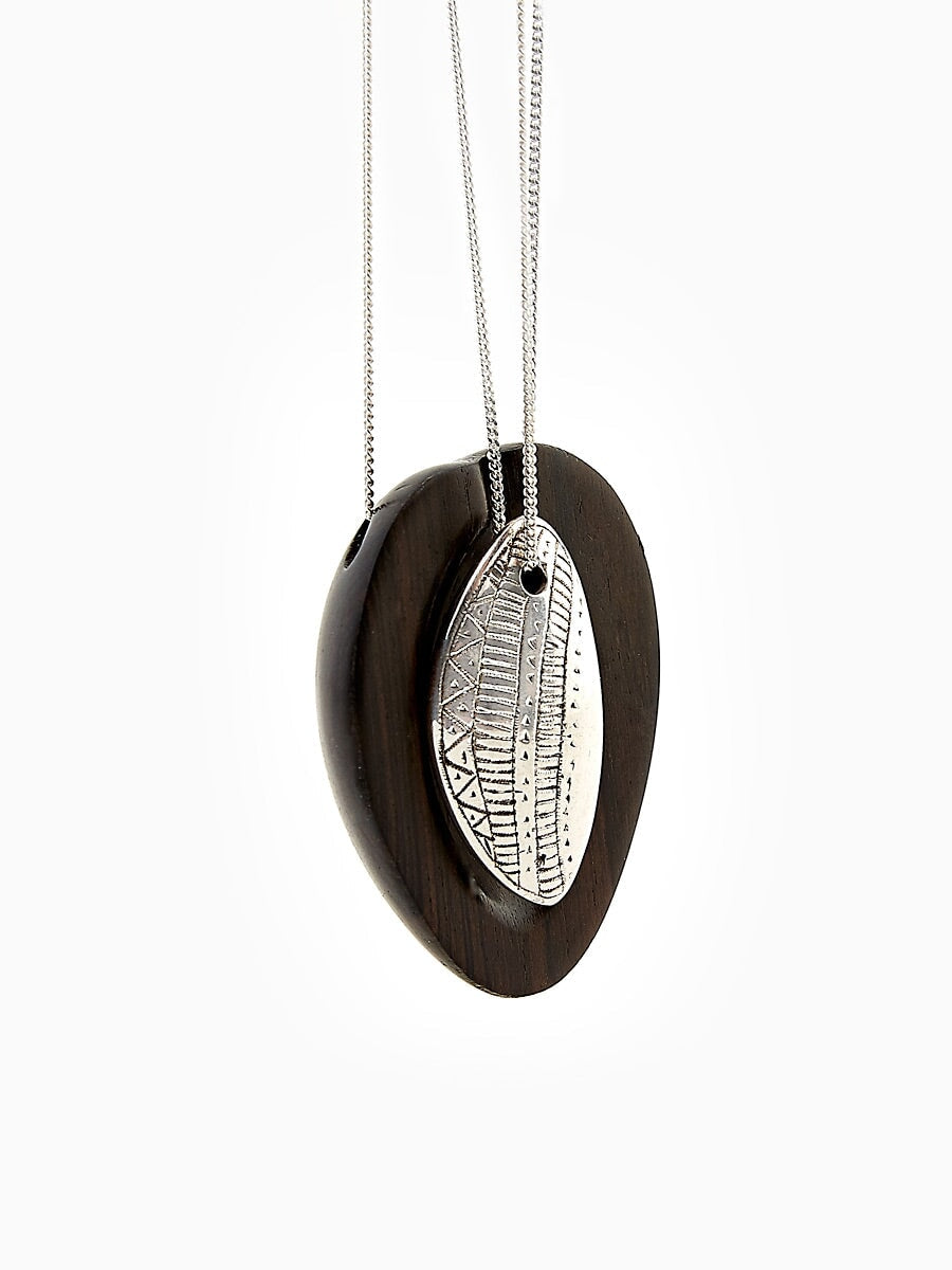 Collier abricot COLLIER ombre claire