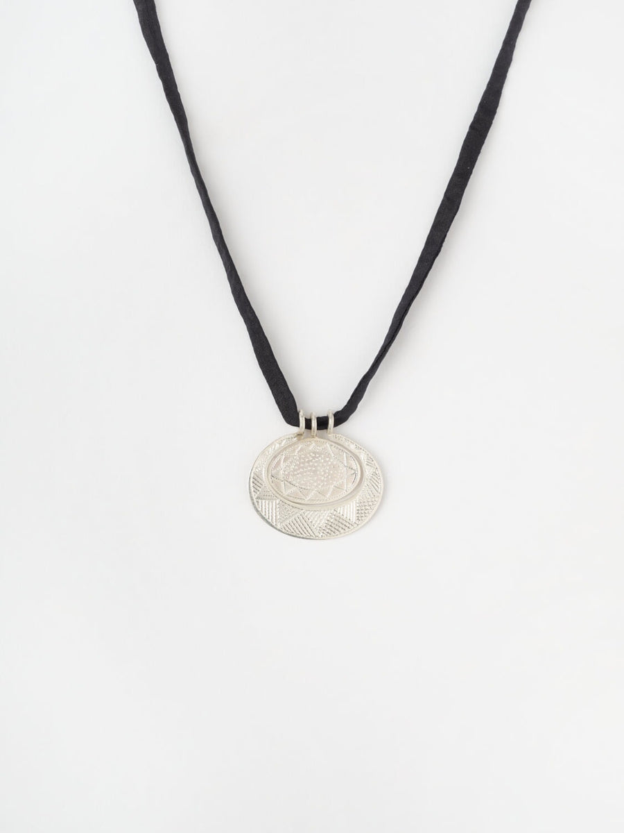 Collier la délicatesse COLLIER ombre claire