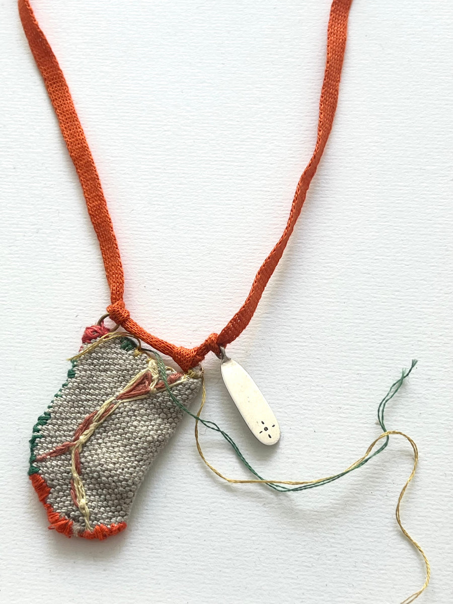 N°2 COLLIER ombre claire